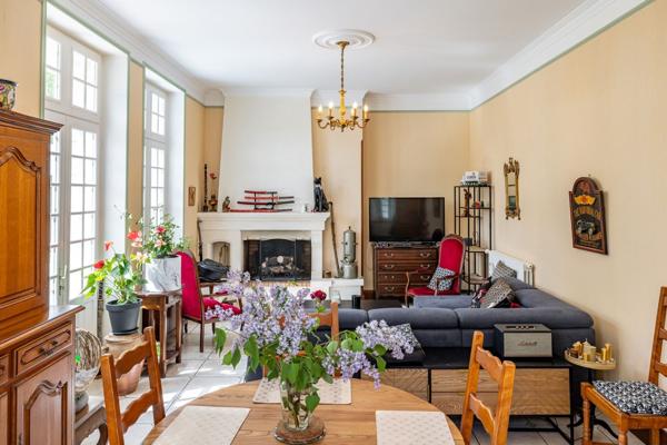 Vente Maison de luxe Neuvic 8 Pièces 268 m²