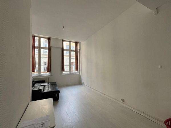 A LOUER : T1 à LILLE • • 700 € CC • Réf. G386-1