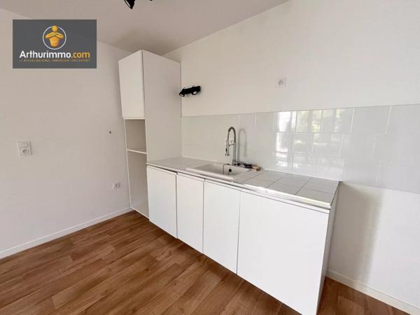 Location                                                      Appartement
                        
                     2 pièces                      43 m2                     à Franconville