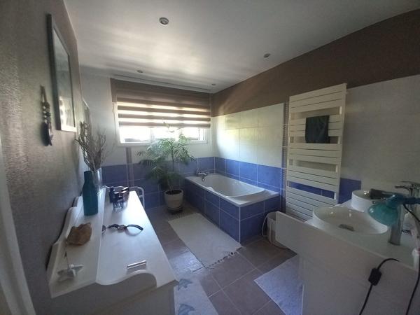 Vente Maison contemporaine Malaunay 10 Pièces 227 m²