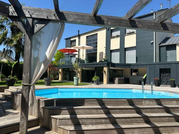 Vente Maison contemporaine Malaunay 10 Pièces 227 m²