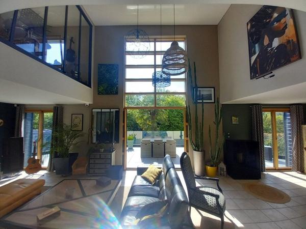 Vente Maison contemporaine Malaunay 10 Pièces 227 m²