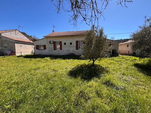 Maison Gardanne 3 pièce(s) 81 m2 - Véranda - Grand garage - 663m² de parcelle.