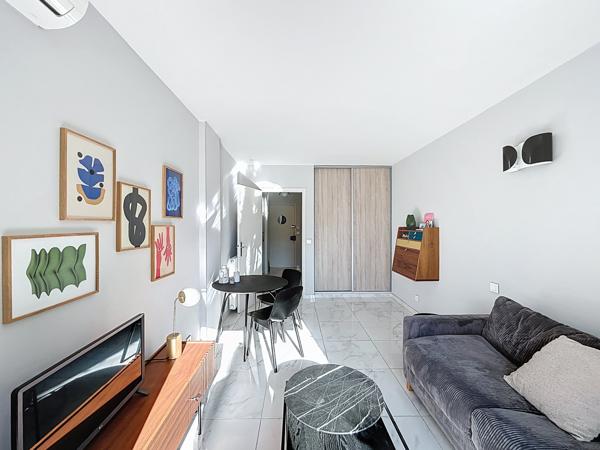 Le Cannet Grande Bretagne - Studio rénové en rez de jardin