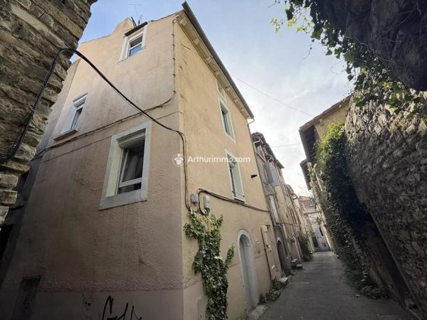 Vente                                                      Maison de ville
                        
                     3 pièces                      62 m2                     à Millau