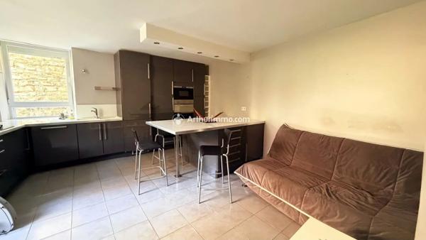 Vente                                                      Maison de ville
                        
                     3 pièces                      62 m2                     à Millau