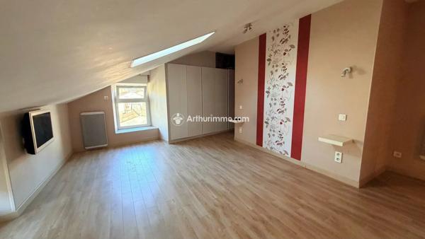 Vente                                                      Maison de ville
                        
                     3 pièces                      62 m2                     à Millau