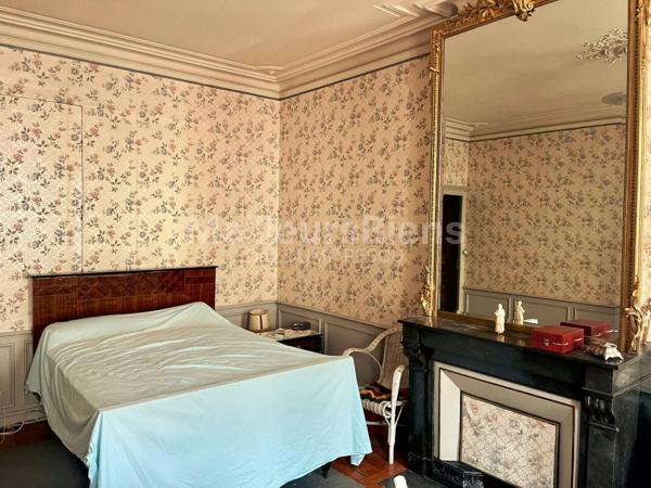 Hyper Centre ville Roanne F5 avec du cachet à renover