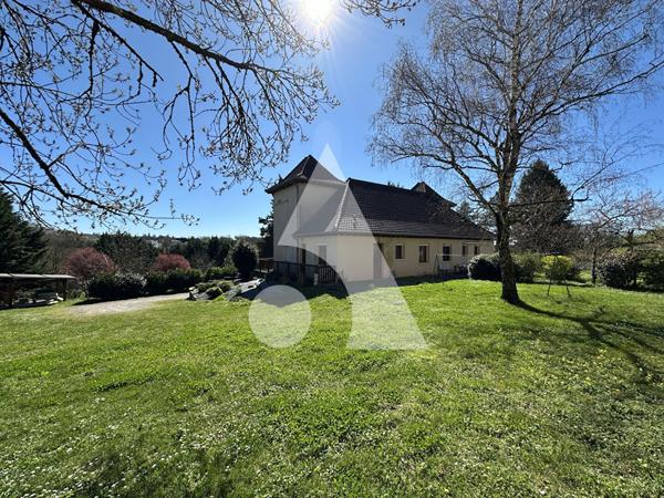 Maison 10 pièces 234 m2