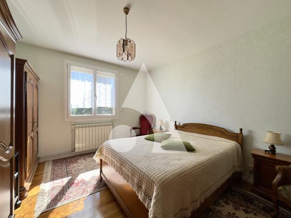 Maison 10 pièces 234 m2