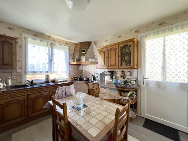Maison 10 pièces 234 m2