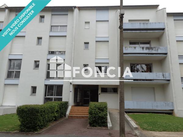 Location Studio 17.47 m² - 14 RUE PERE JEAN FLEURY Poitiers 86000