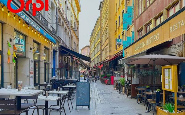 Appartement à vendre    1 pièce • 71,22 m2 Lyon 2