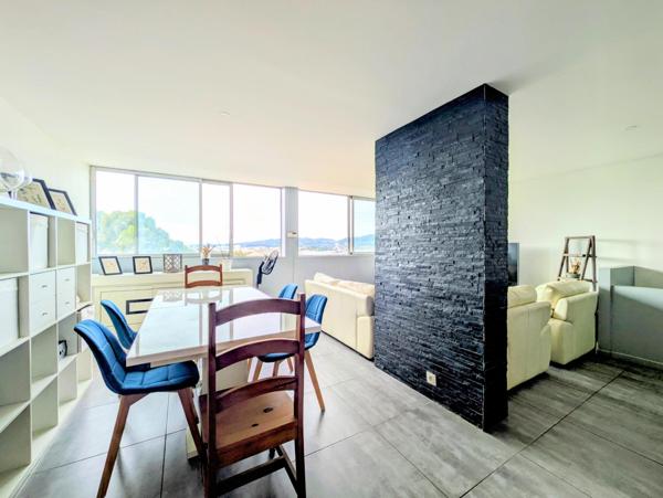 À deux pas de la mer – Beau duplex 3 pièces de 75 m² avec ascenseur !