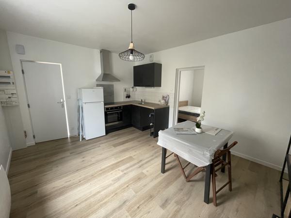 A louer, en centre ville, T2 meublé Mayenne (53100)