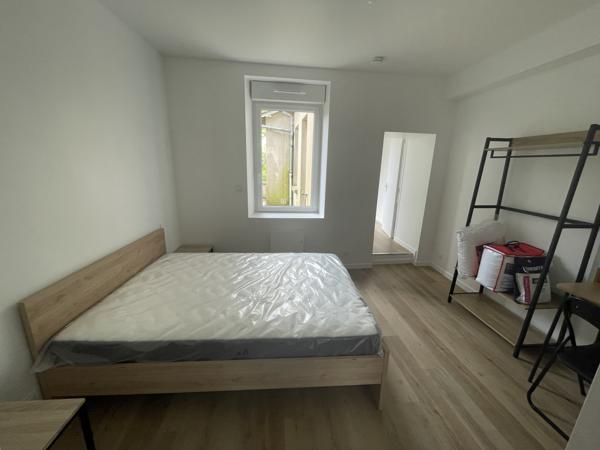 A louer, en centre ville, T2 meublé Mayenne (53100)
