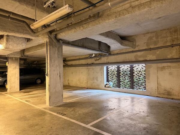 Colombes 4 pièces 85m² avec balcons et parking
