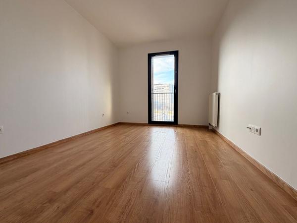 Colombes 4 pièces 85m² avec balcons et parking