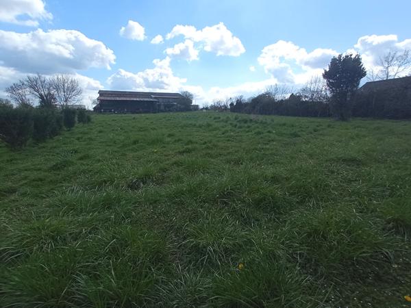 Terrain 747 m2