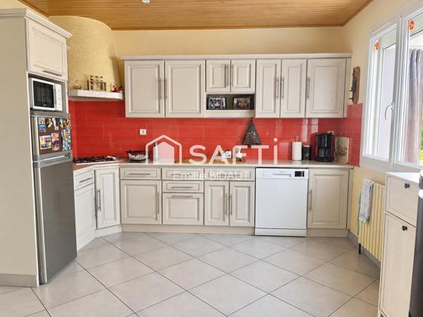 Maison 123 m² habitables, 4 chambres, centre-bourg