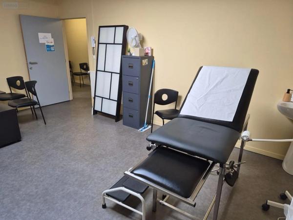 Location - Fonds et/ou murs commerciaux Téteghem-Coudekerque-Village 59229 2 pièces 71 m 2
