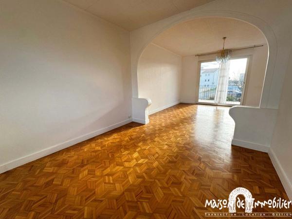 Vente Pavillon sur grand sous-sol - 5 pièces - 107m² - Jardin clos - CHATEAUBERNARD Centre