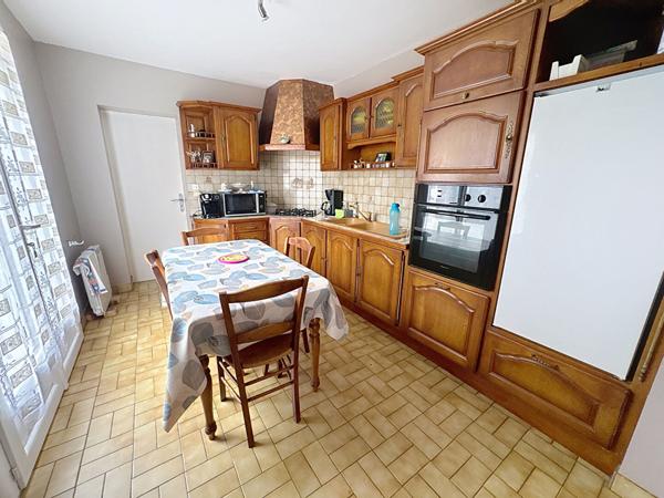 Vertou Beautour, Plain Pied de 3 chambres , garage et grande dependance
