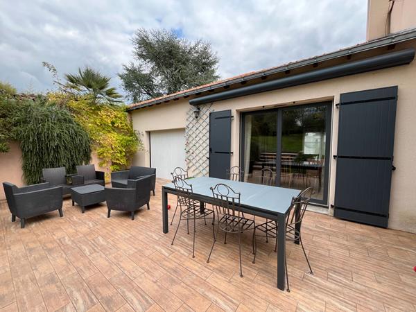 MAISON 5 chambres, SAINT HERBLAIN, garages, jardin, charme de l'ancien rénové