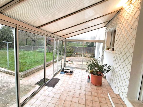 Maison familiale 4 chambres avec jardin et dépendance