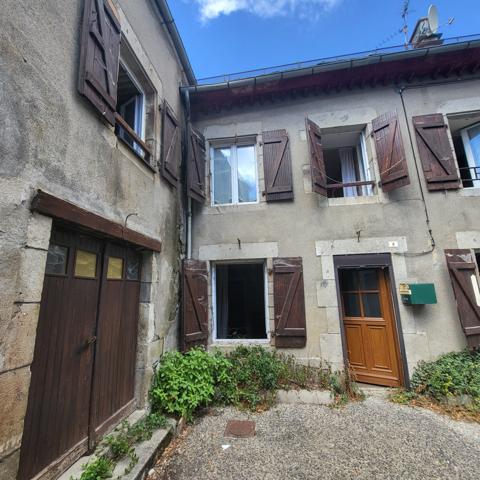 Maison de bourg à TRIZAC Trizac (15400)