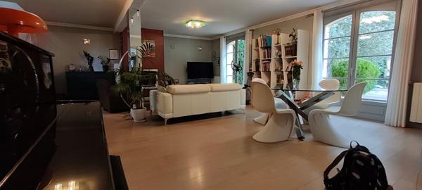 Cornebarrieu T7 : belle villa style Lauragaise de 161 m2 avec piscine et cabinet de thérapeute