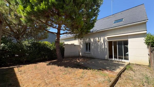 Maison à Pellouailles les vignes de 5 pièces avec garage et jardin.