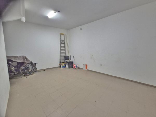 Emplacement exceptionnel dans le centre historique : Maison de ville avec fort potentiel locatif Airbnb Beziers