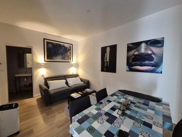 Emplacement exceptionnel dans le centre historique : Maison de ville avec fort potentiel locatif Airbnb Beziers