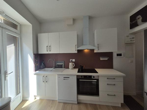 Emplacement exceptionnel dans le centre historique : Maison de ville avec fort potentiel locatif Airbnb Beziers