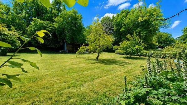 Longère bretonne à Guidel - 165 m2 environ - jardin arboré d