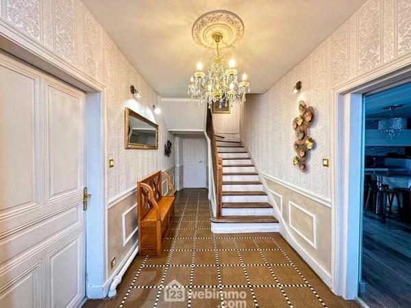 Maison de ville 220 m² à vihiers 49310