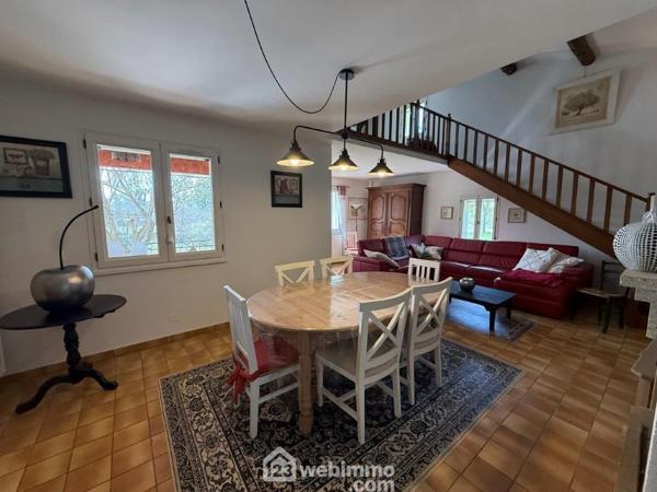 Maison 174 m² à BEDOIN 84410