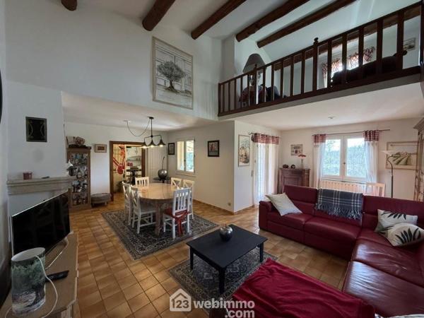 Maison 174 m² à BEDOIN 84410