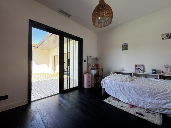 BIGANOS ! Maison 5P de 157 m2, piscine, parcelle de 2000 m2 !