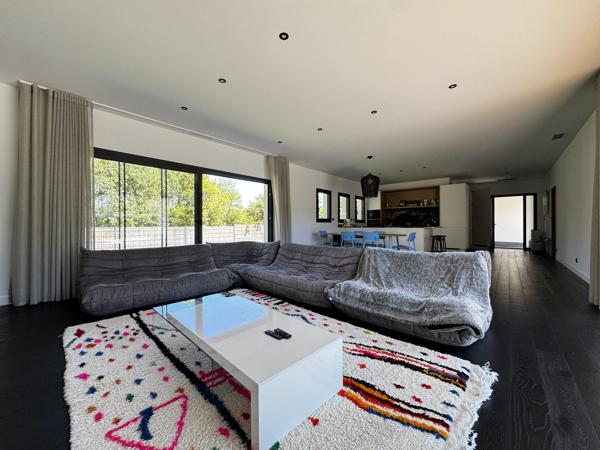 BIGANOS ! Maison 5P de 157 m2, piscine, parcelle de 2000 m2 !