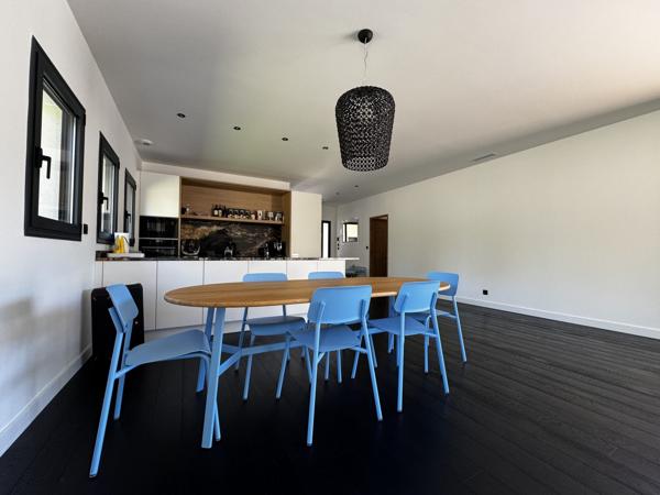 BIGANOS ! Maison 5P de 157 m2, piscine, parcelle de 2000 m2 !