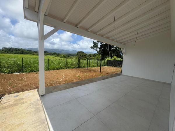 Villa Mitoyenne T4 en R+1