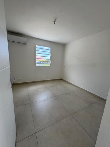 Villa Mitoyenne T4 en R+1