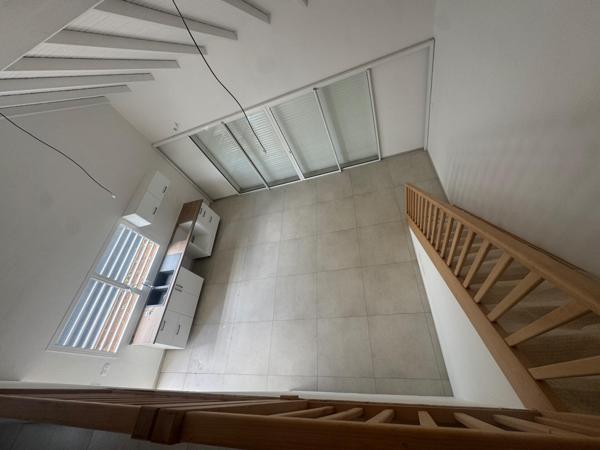 Villa Mitoyenne T4 en R+1