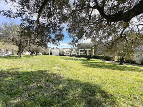 Parcelle Constructible Clôturée – Emplacement Idéal !