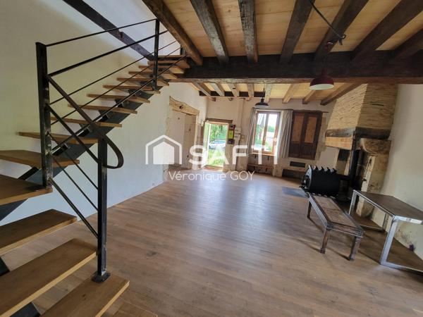 Maison ancienne rénovée avec dépendances