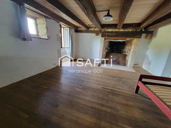 Maison ancienne rénovée avec dépendances
