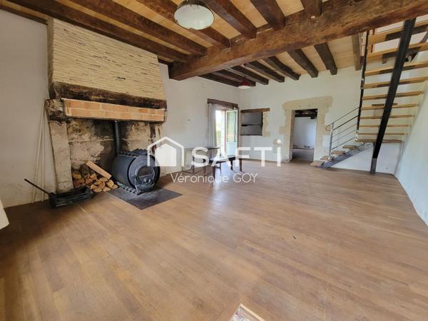Maison ancienne rénovée avec dépendances