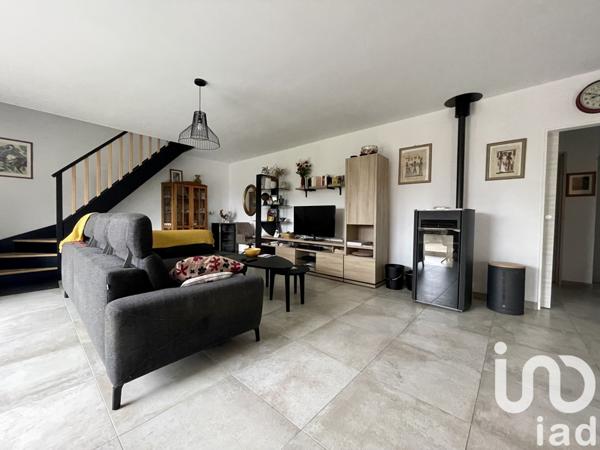 Maison 5 pièces de 173 m² à Plouay (56240)